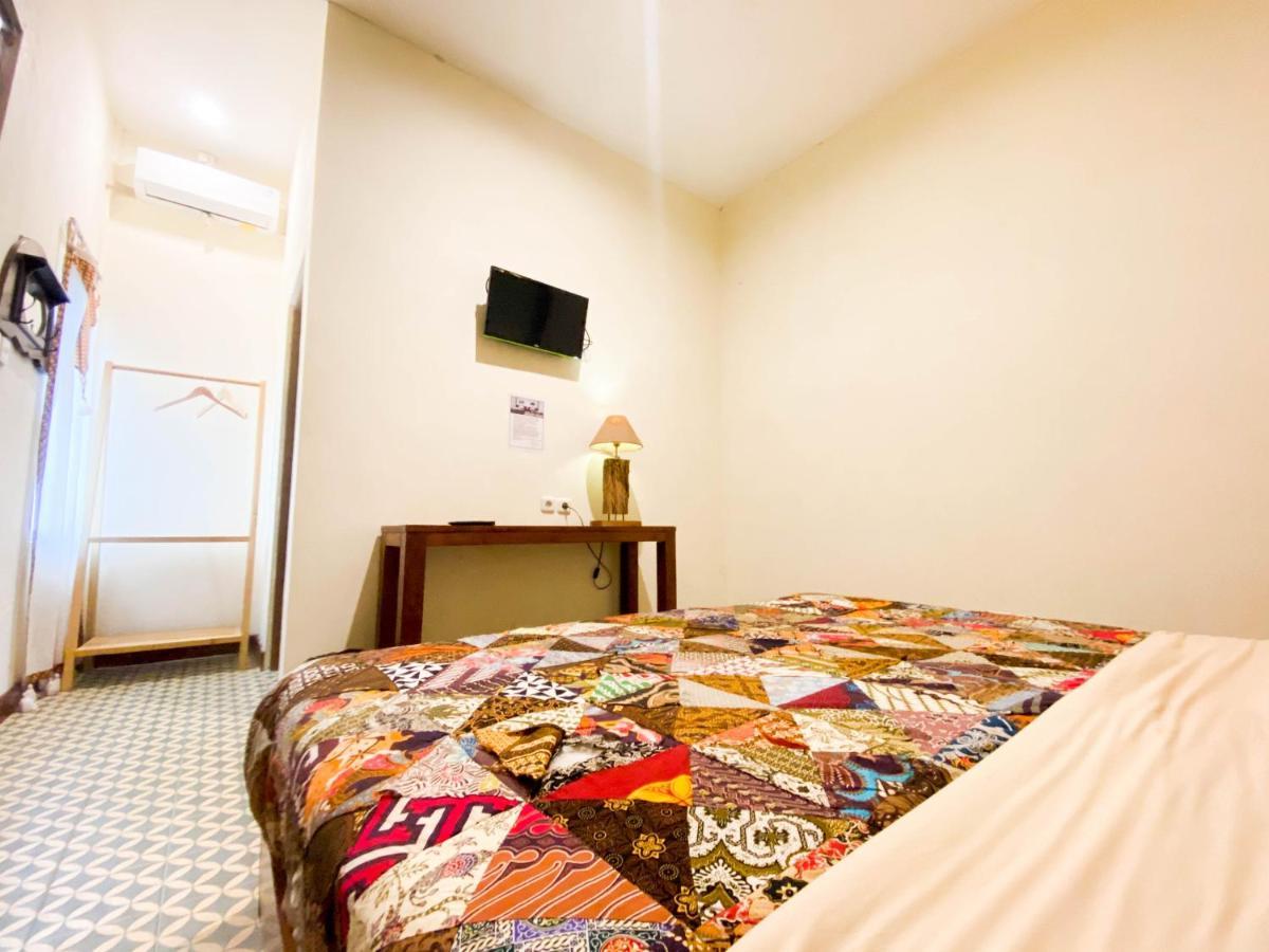 Hinggil Homestay Syariah Malioboro Yogya Mitra Reddoorz Джокьякарта Экстерьер фото