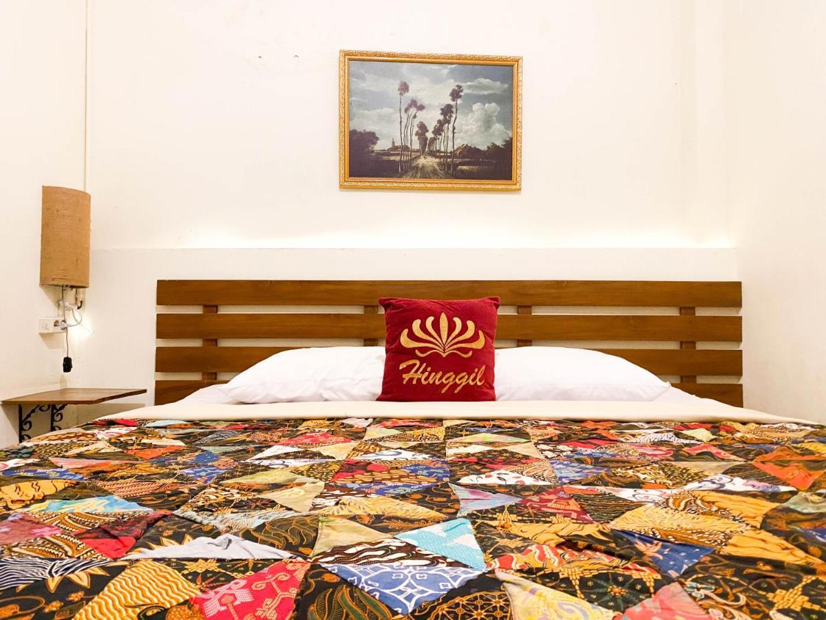 Hinggil Homestay Syariah Malioboro Yogya Mitra Reddoorz Джокьякарта Экстерьер фото