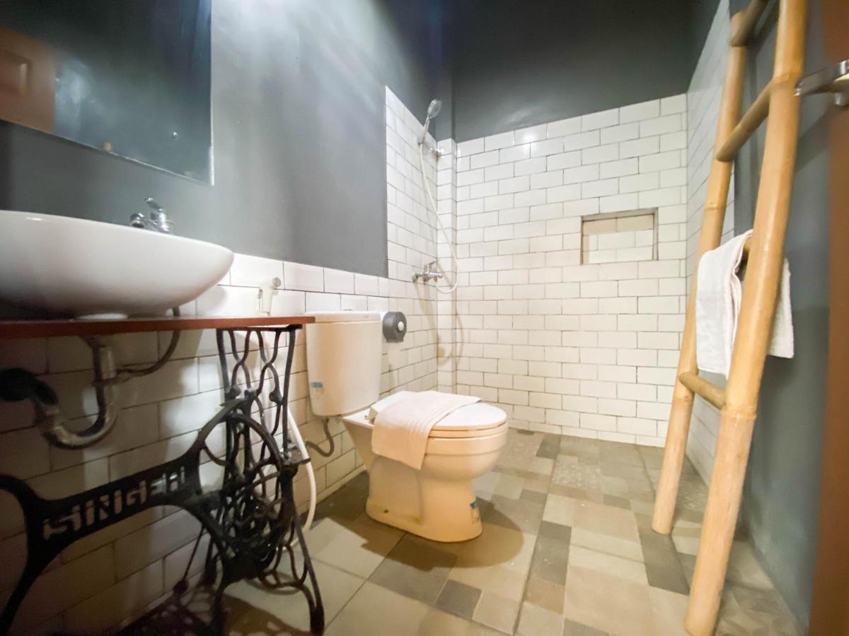 Hinggil Homestay Syariah Malioboro Yogya Mitra Reddoorz Джокьякарта Экстерьер фото