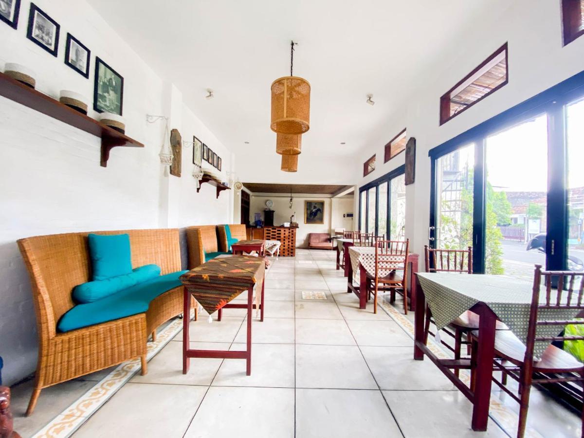 Hinggil Homestay Syariah Malioboro Yogya Mitra Reddoorz Джокьякарта Экстерьер фото