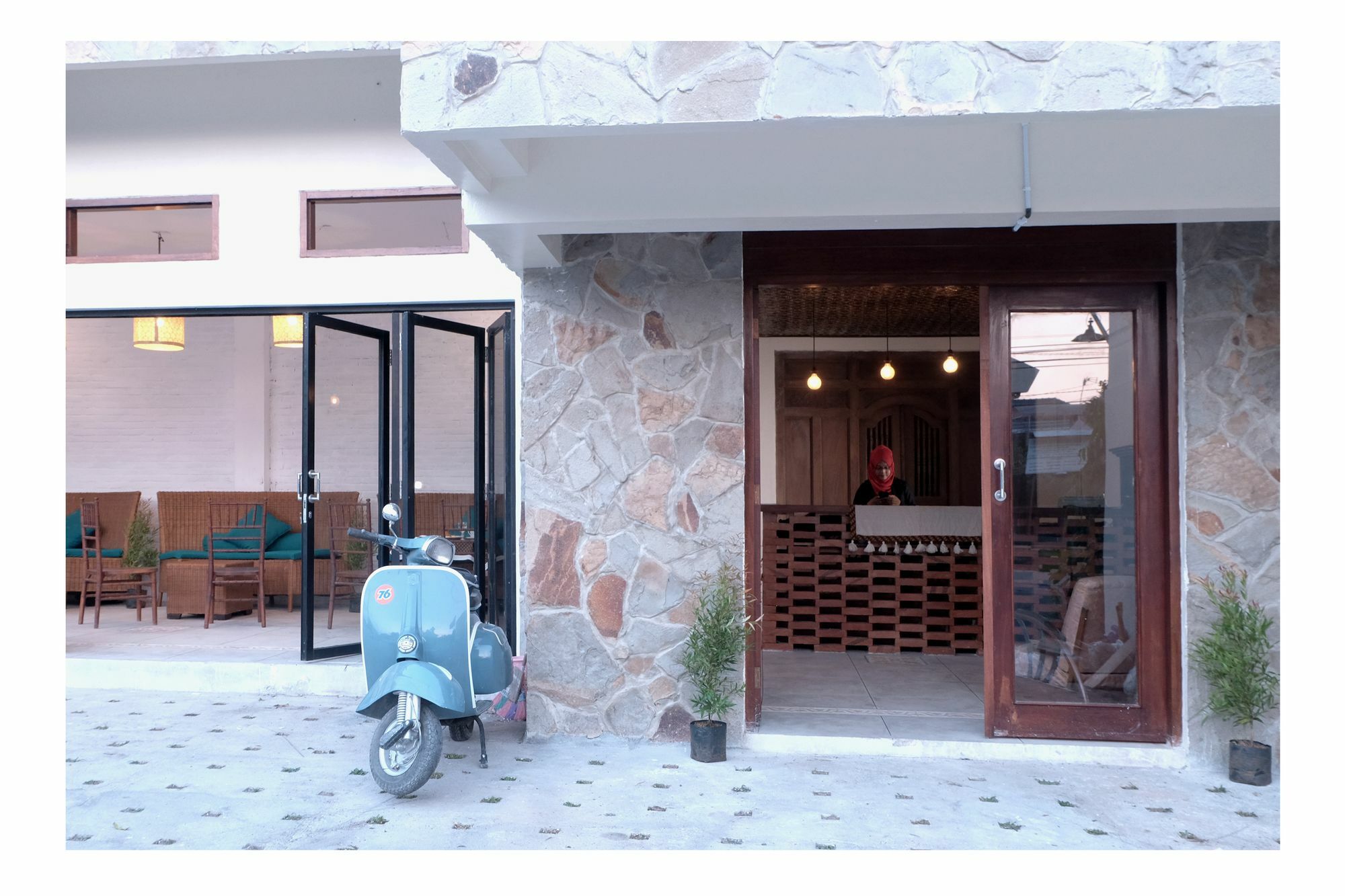 Hinggil Homestay Syariah Malioboro Yogya Mitra Reddoorz Джокьякарта Экстерьер фото