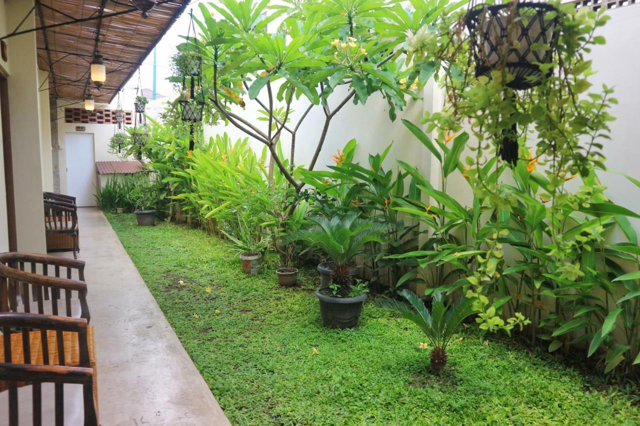 Hinggil Homestay Syariah Malioboro Yogya Mitra Reddoorz Джокьякарта Экстерьер фото